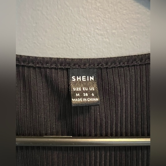 Long Sleeve Crop Top from SHEIN - Picture 3 of 3